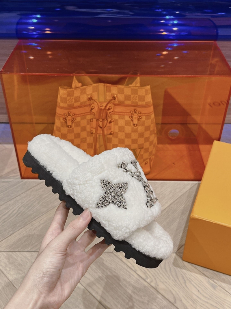 Louis Vuitton Slippers